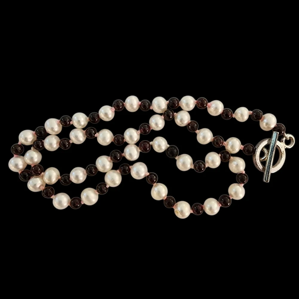 Necklace and bracelet genuine pearls 925 sterling silver garnet hand knotted